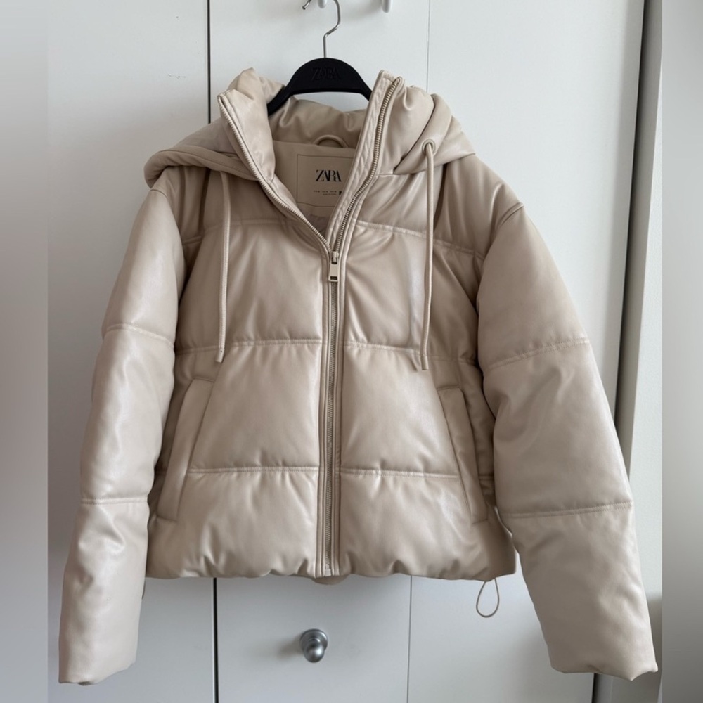 Zara Puffer Jacket, Women’s Medium